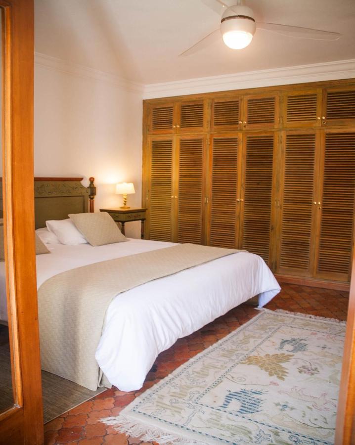 Villa Altozano With Pool, Barbeque, Large Garden, And Fantastic Sea Views 베니돔 외부 사진